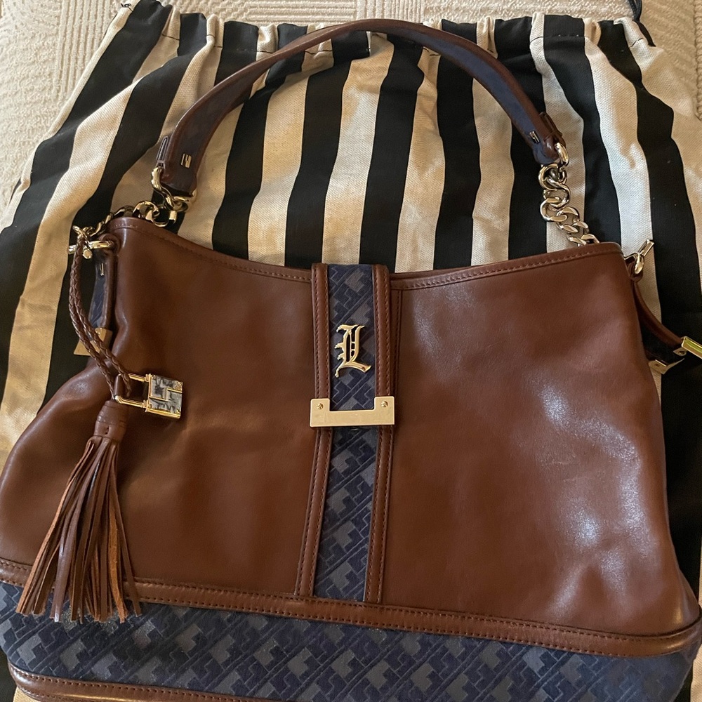 LAMB BAG BY GWEN STEFANI